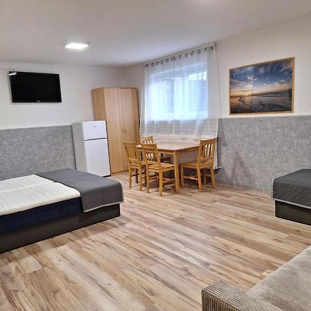 Hotel Lesne Zacisze à Mikoszewo Extérieur photo