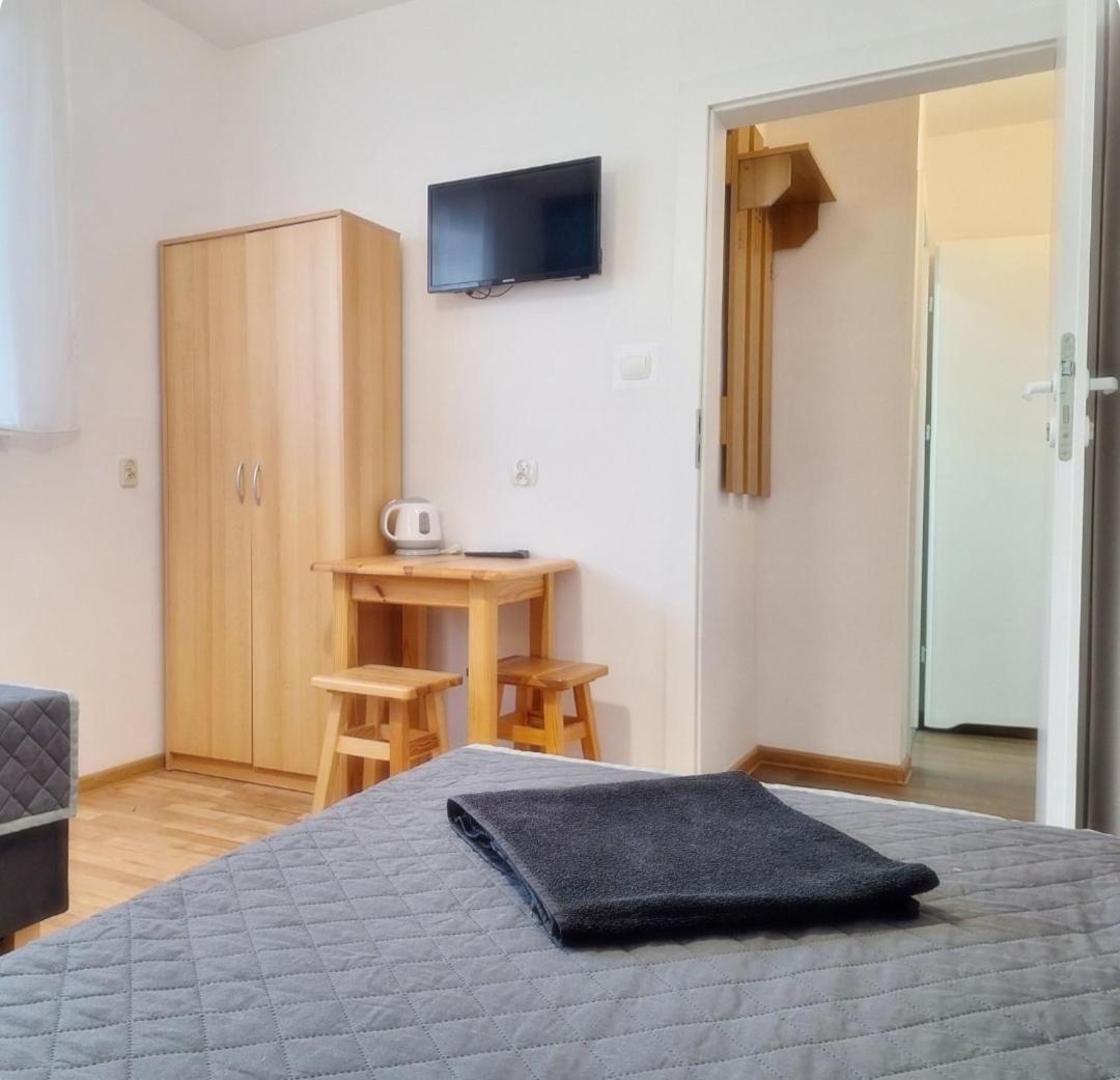 Hotel Lesne Zacisze à Mikoszewo Extérieur photo